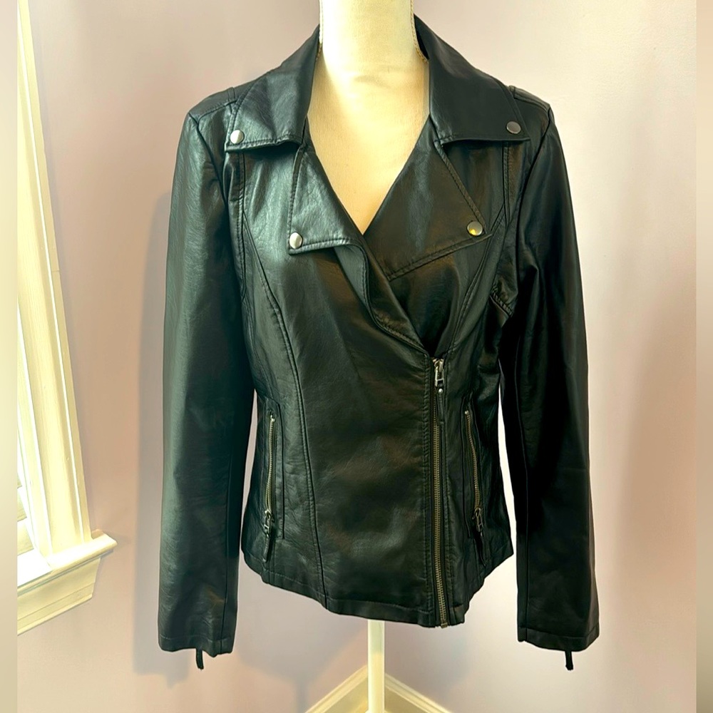 Faux black leather jacket - motorcycle style- size Large